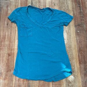 LA Made Capri Blue V-Neck Pocket Short-Sleeved Tee 100% Cotton